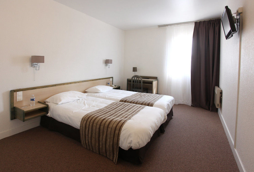 La Buissonniere Hotel Corbigny Exterior photo